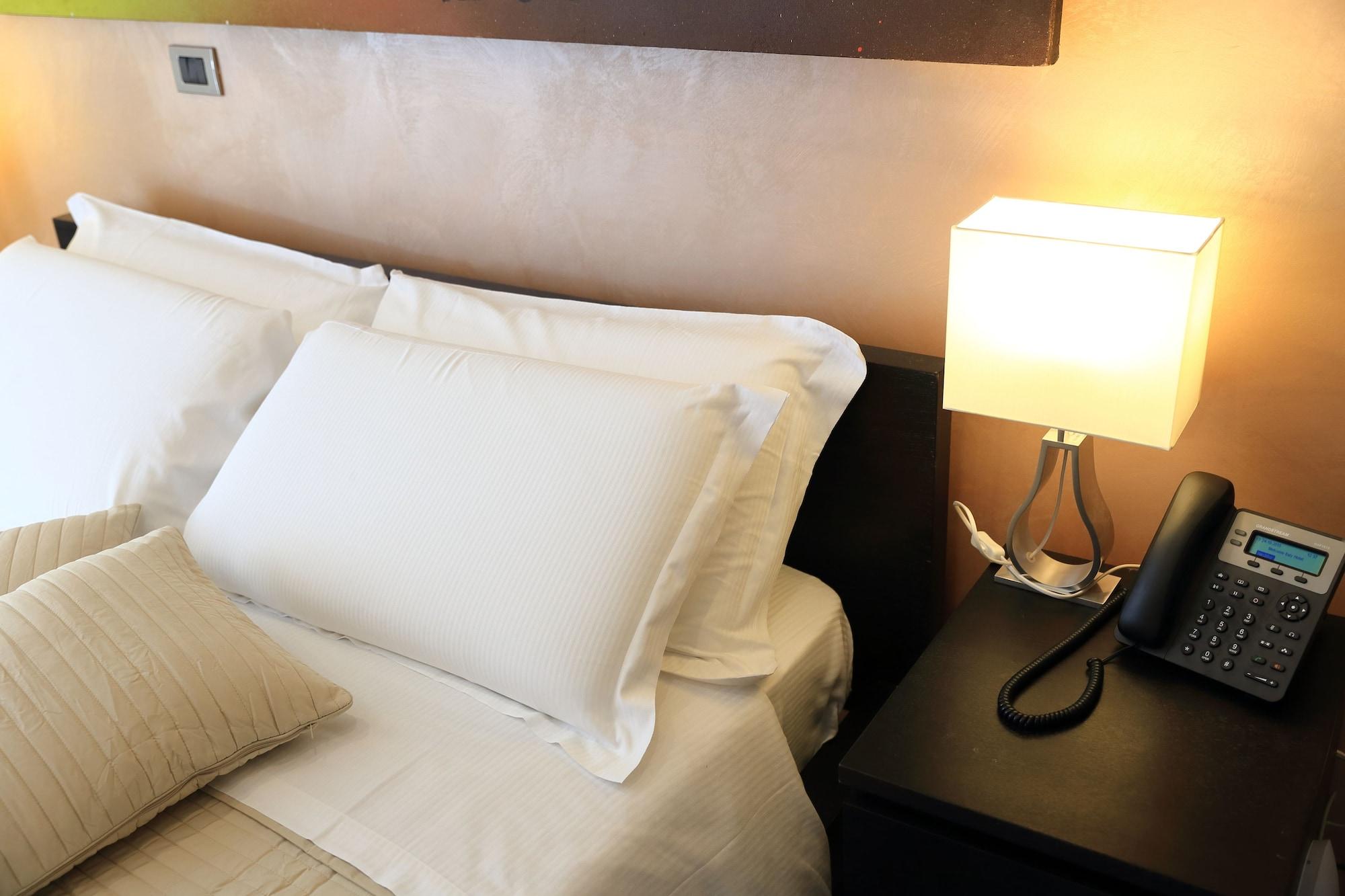 Mirko Luxury Inn Рим Екстер'єр фото